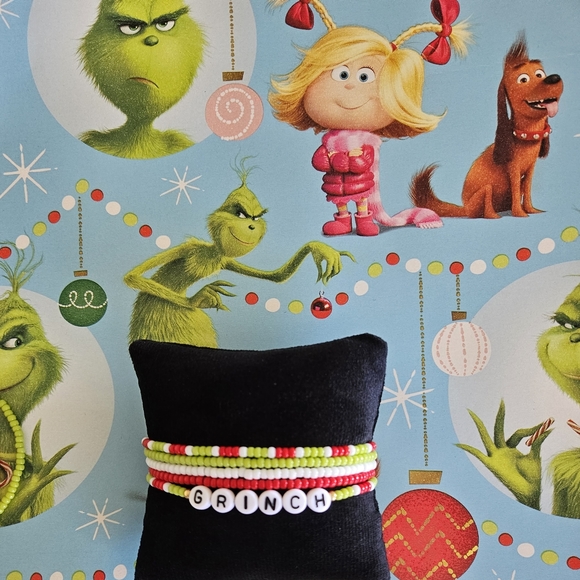 "Grinch" Seed Bead Stack Stretch Bracelets - Picture 4 of 4
